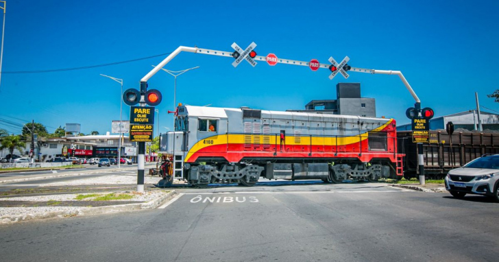 Trilhos do Pinheirinho darão lugar a nova avenida e novo eixo urbano | Foto: FTC/Divulgação/4oito