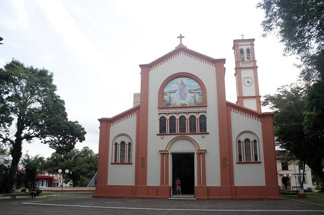 A religiosidade é um dos pontos marcantes da rotina de Turvo / Fotos: Daniel Búrigo / A Tribuna