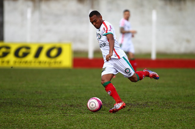 No turno, time criciumense foi até a cidade de Itajaí e perdeu por 2 a 0 / Foto: Guilherme Hahn/Especial