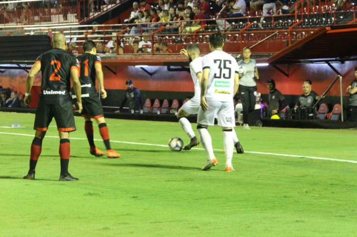 Em campo, são 17 jogos sem vitória (Foto: Andrey de Oliveira/FFC)