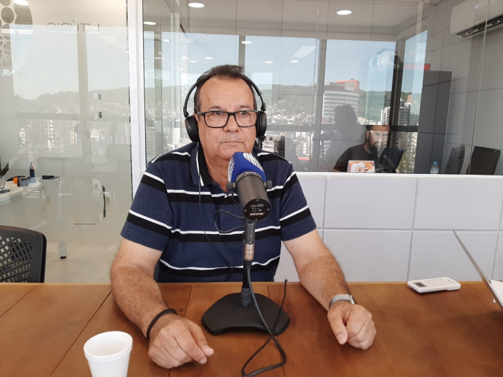 Rubinho Angelotti esteve na Rádio Som Maior neste segunda-feira (Foto: Luana Mazzuchello)