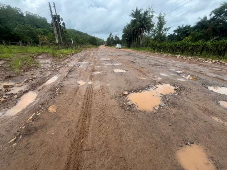 SC-108, entre Jacinto Machado e Praia Grande | Foto: Renan Medeiros/4oito