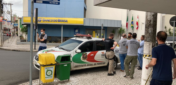 Imagem do Banco do Brasil de Criciúma após o assalto de 2020. Foto: Arquivo/4oito