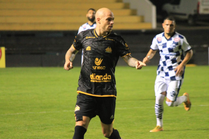 Contra o São José, Silvinho marcou duas vezes (Foto: Celso da Luz / Criciúma EC)