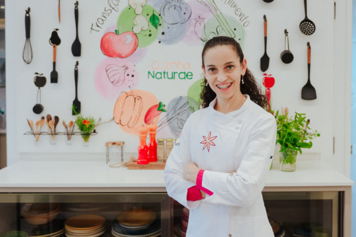 Nutricionista Maria Cristina, da Espaço Naturae, ministra o curso da próxima quarta-feira, dia 6 de julho.