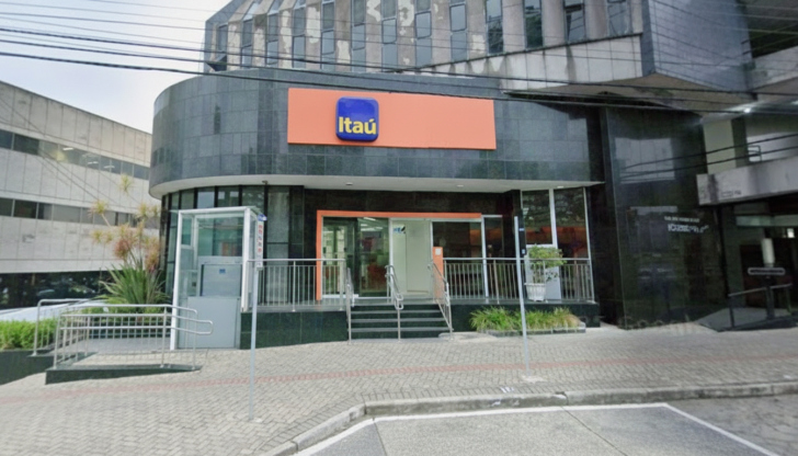 A agência do Itaú na Avenida Centenário encerra atendimento nesta sexta e fecha definitivamente no dia 23 I Foto: Google Maps