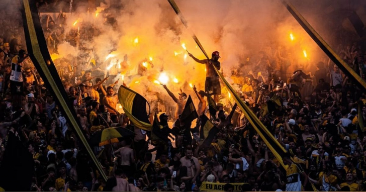 Torcida do Criciúma terá 2 mil ingressos disponíveis para o jogo de segunda no Heriberto Hülse | Foto: Criciúma/Divulgação/4oito