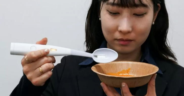 Colher elétrica busca reduzir consumo de sal na alimentação | Foto: Divulgação