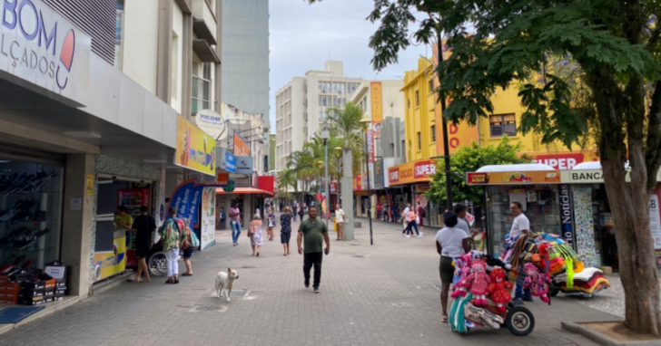 Convenção do comércio define regras para trabalho em feriados | Foto: Foto: Stefanie Machado/4oito