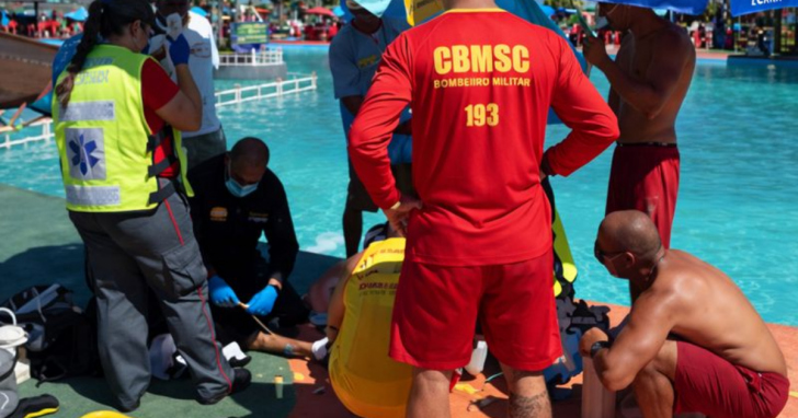 Idosa recebe atendimento após afogamento em Araranguá | Foto: Divulgação