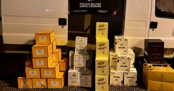 Barreira policial flagra contrabando de bebidas em Cocal do Sul | Foto: PM SC