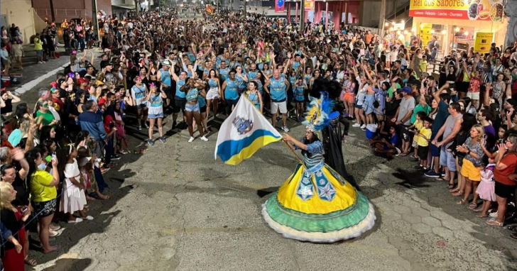 Programação inclui escola de samba, bandas e DJs I Foto: Divulgação