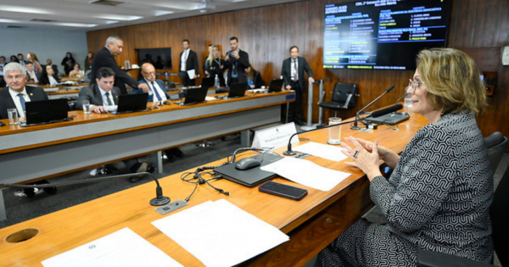 Senadores exercem funções legislativas, fiscalizadoras e de julgamento. | Foto: Foto: Andressa Anholete/Agência Senado