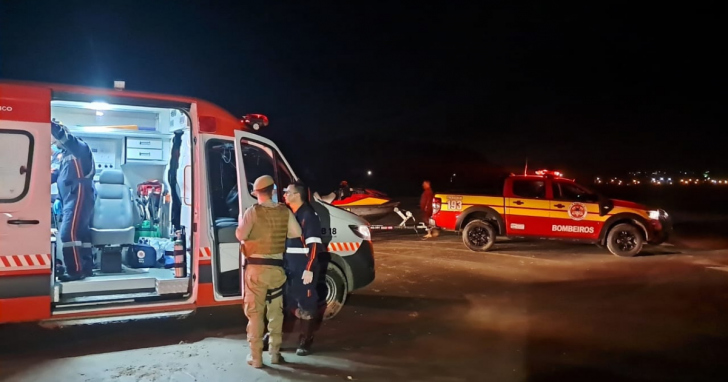 Mulher morre após afogamento no mar em Balneário Arroio do Silva | Foto: CBM SC