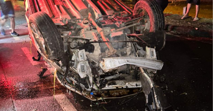 SC-108 registra capotamento com motorista ferido | Foto: Divulgação/CBM SC