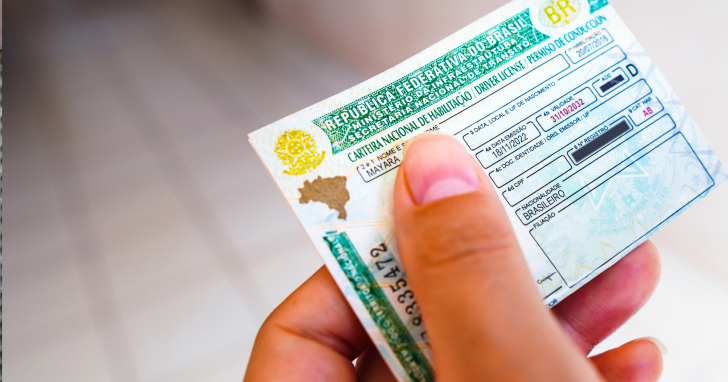 CNH do Brasil aposta em app para revolucionar habilitação I Foto: Canva/4oito