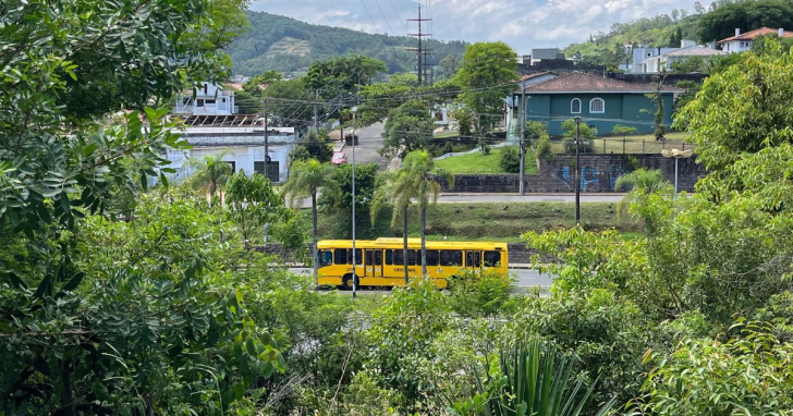 Área onde será construído o viaduto da Avenida Centenário | Foto: Thiago Hockmüller/4Oito