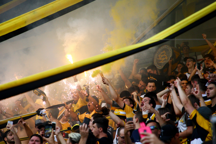 Na quarta-feira, organizada tentou ensaiar nas dependências do estádio, não deu/Foto: Guilherme Hahn/Especial