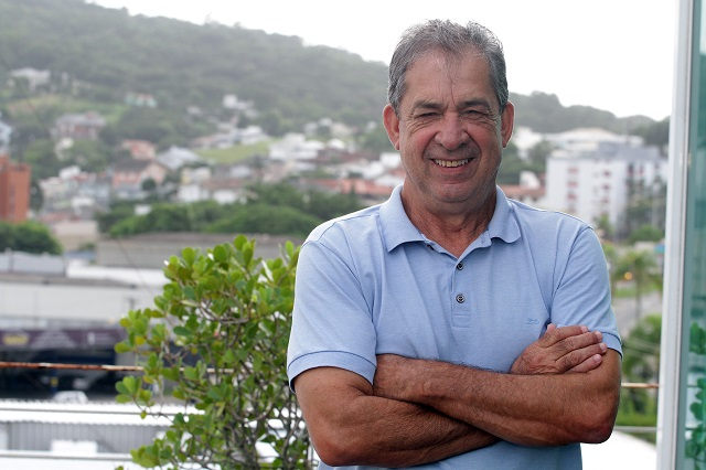 Mário Lima, narrador do Timaço Som Maior no Campeonato Brasileiro / Fotos: Daniel Búrigo / A Tribuna