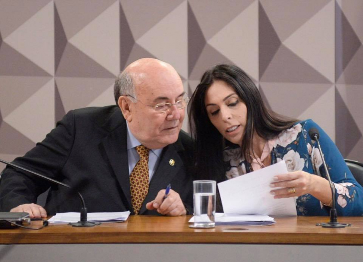 Geovania de Sá e  o relator da MP, senador Flexa Ribeiro  (foto: arquivo pessoal)