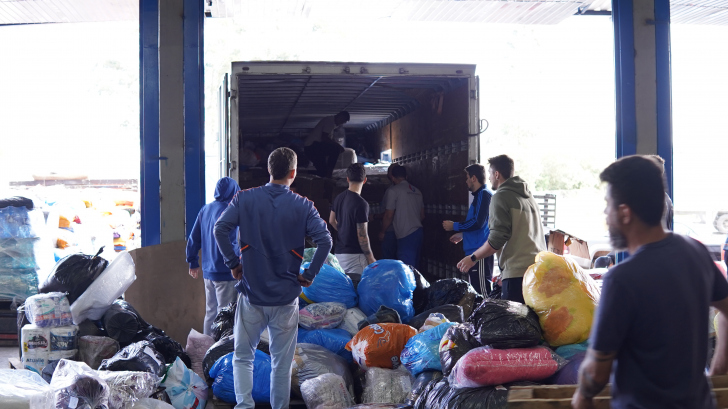 Instituição também mantém centros de distribuição de donativos