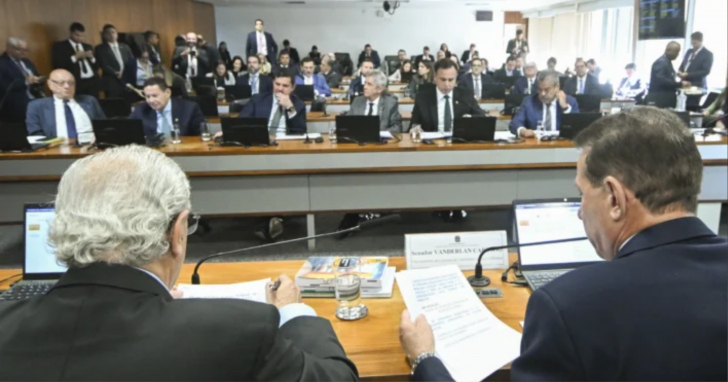 CCJ aprova projeto de lei que autoriza servidores atuarem como MEIs | Foto: Agencia Senado/4oito