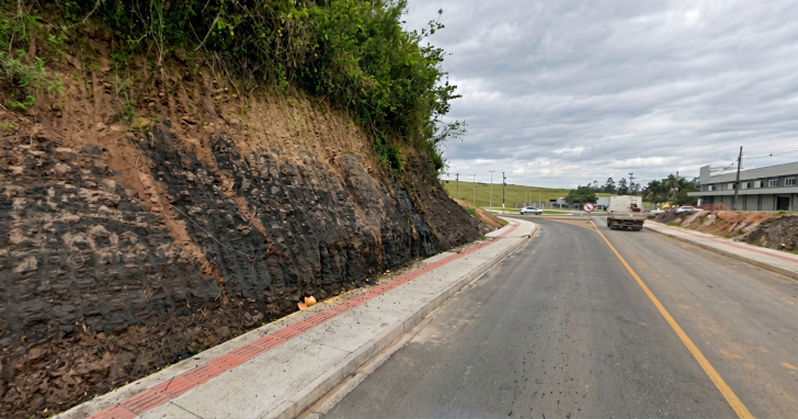 Vaguinho aponta necessidade de elevado sobre a Luiz Lazzarin após entrega do Anel Viário | Foto: Reprodução/Setep