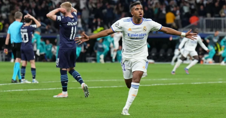 Brasileiro Rodrygo decidiu confronto mais marcante entre as equipes, em 2022 - Foto: Angel Martínez/Getty Images