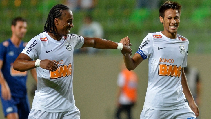 Volante atuou com Neymar na Vila Belmiro