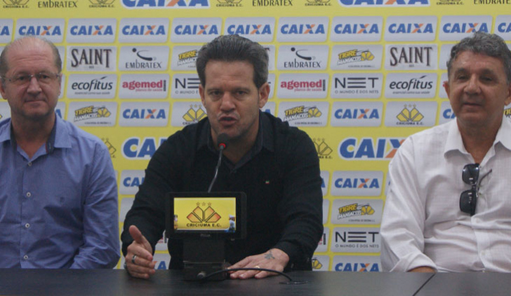 Argel Fucks é apresentado no Criciúma (foto: Erik Behenck)