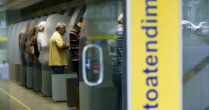 Expediente dos bancos funcionam em horários estratégicos no fim de ano | Foto: Marcelo Camargo/Agência Brasil/4oito
