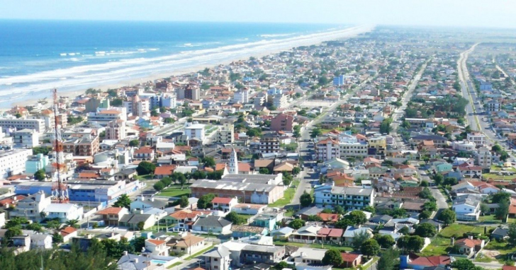 Relatório de balneabilidade mostra que o Sul possui 85,71% de pontos próprios para banho | Foto: Divulgação/Prefeitura de Balneário Arroio do Silva 