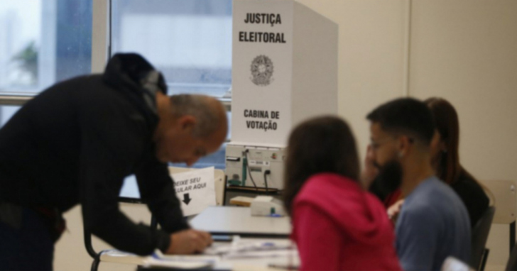 Eleitores devem conferir o local de votação antes do segundo turno | Foto: Divulgação/4oito