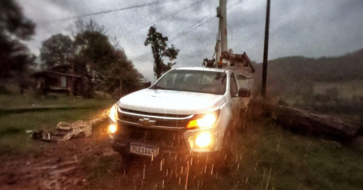 Celesc orienta as pessoas não usarem chuveiro elétrico enquanto chove forte | Foto: ASCOM Celesc/4oito