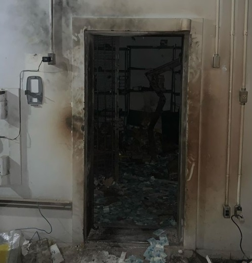Imagem do interior da agência do Banco do Brasil depois da detonação / Divulgação