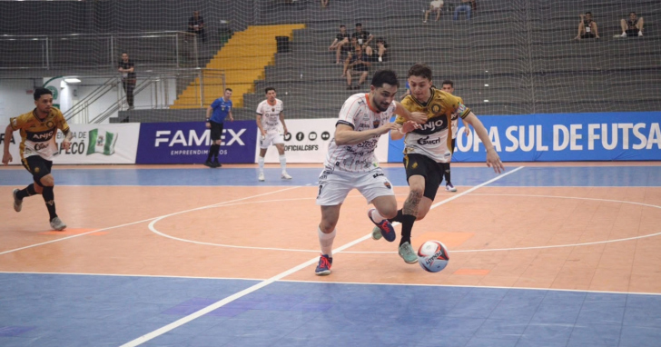 Criciúma ainda tem três competições na temporada | Foto: Roger Silva/CBFS/4oito