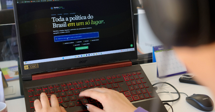 Site busca facilitar acesso a informação de candidatos e políticos | Foto: José Demathé/4oito