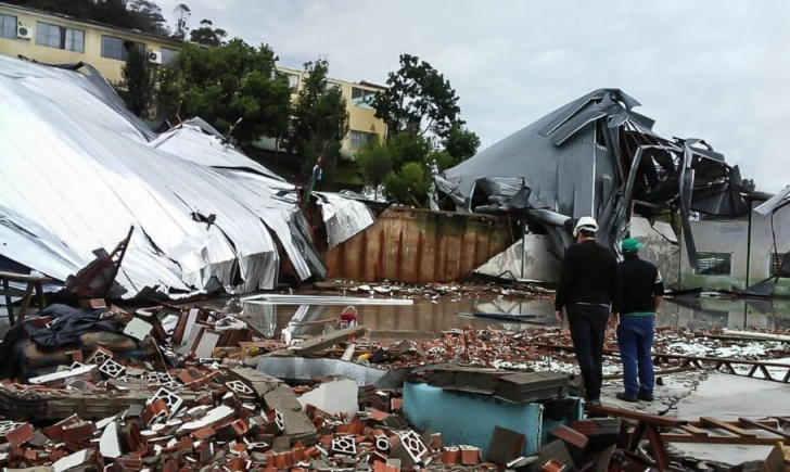 Ciclone causa estragos no oeste do estado / Foto: Defesa Civil