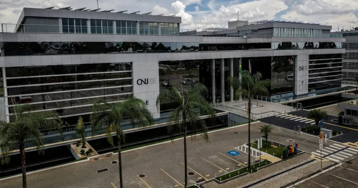 Nova resolução disciplinar que extingue a aposentadoria compulsória foi aprovada nessa terça-feira (4)| Foto: Rafa Neddermeyer Agência Brasil| Divulgação: 4oito