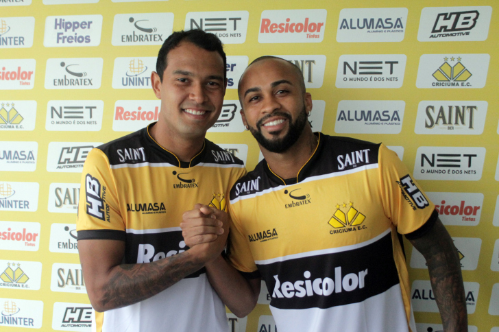 Em 2013, eles conquistaram o título da Série B vestindo a camisa Palmeiras/Foto: Daniel Búrigo/A Tribuna