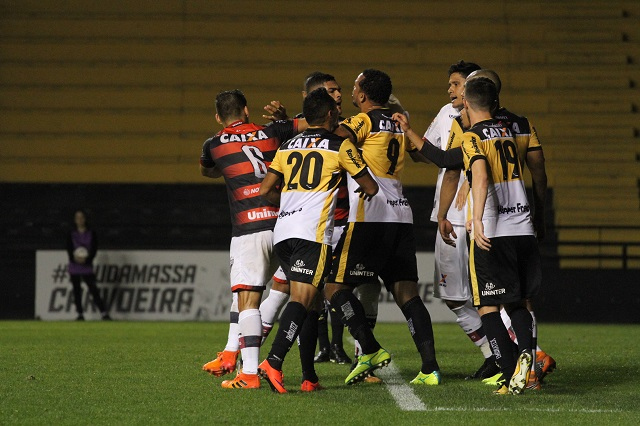 Criciúma espera conseguir liberar o jogador para a partida contra o Juventude / Foto: Daniel Búrigo/A Tribuna