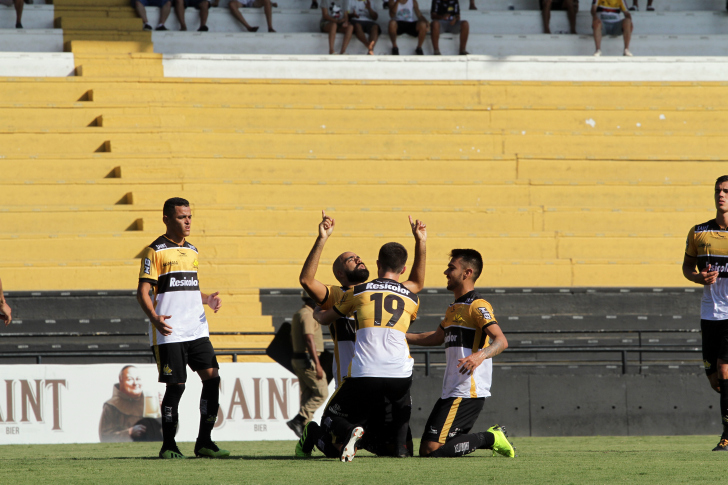 Apenas três gols foram marcados pelo setor de ataque do Tigre/Foto: Daniel Búrigo/A Tribuna