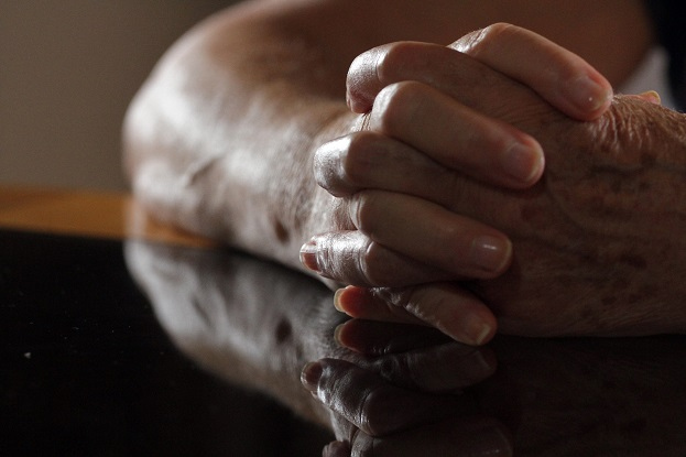 História começou a se desenhar com a mãe de Denise, que sofreu violência doméstica durante 16 anos de casamento. Foto: Daniel Búrigo / A Tribuna