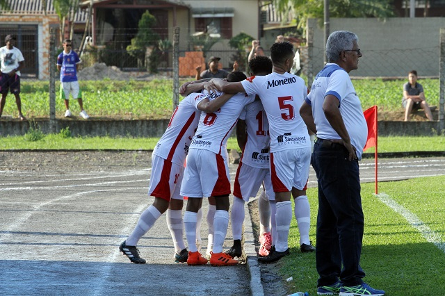 Baixo rendimento do time na primeira fase e derrota para Metropolitano pesaram na decisão/Foto:Daniel Búrigo/Arquivo/A Tribuna