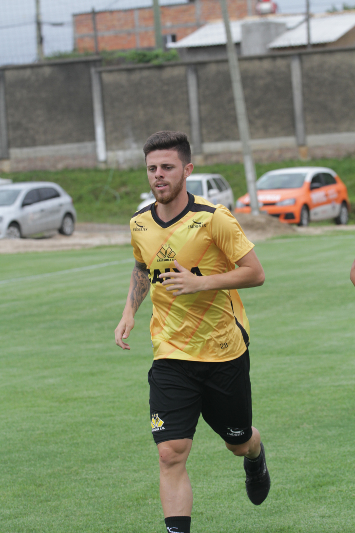 Jogador acredita em bom desempenho do Tigre no Catarinense/Foto: Daniel Búrigo/A Tribuna