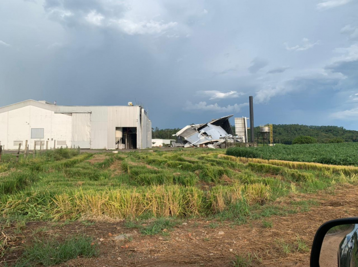 Uma das empresas atingidas por temporal em Meleiro / Foto: João Francisco Nazário / Divulgação