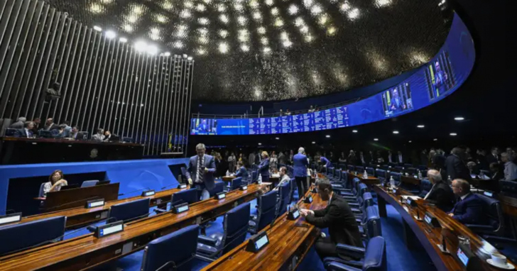 Projeto foi aprovado em votação simbólica no Senado | Foto: Carlos Moura/Agência Senado/4oito