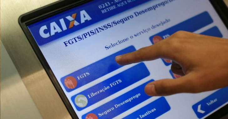 Governo Federal libera R$ 7,8 bilhões para trabalhadores que optaram pelo saque-aniversário | Foto: Ricardo Matsukawa/VEJA.com