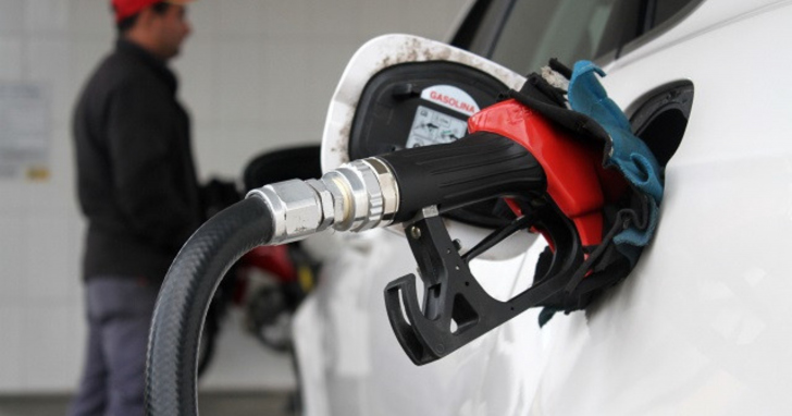 benefício poderá chegar a até R$ 0,89 por litro de gasolina e R$ 0,35 por litro de diesel | Foto: Arquivo/4oito