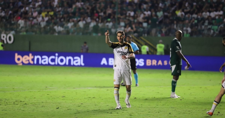 Fellipe Mateus é titular mais uma vez - Foto: Celso da Luz/Criciúma